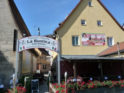 Фото: Pizzeria  La Rustica